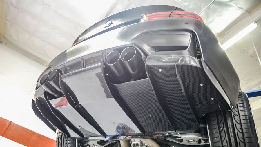 F8X Varis Style Carbon Fiber Rear Diffuser Undertray